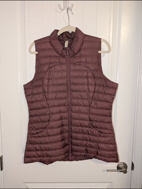 Lululemon Lightweight Down Vest in Dusty Plum